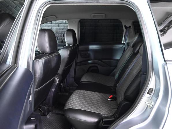 Mitsubishi Outlander II Рестайлинг с пробегом 2011 года, цена 1 130 000 рублей, 196409 км, внедорожник, Автокод Объявления