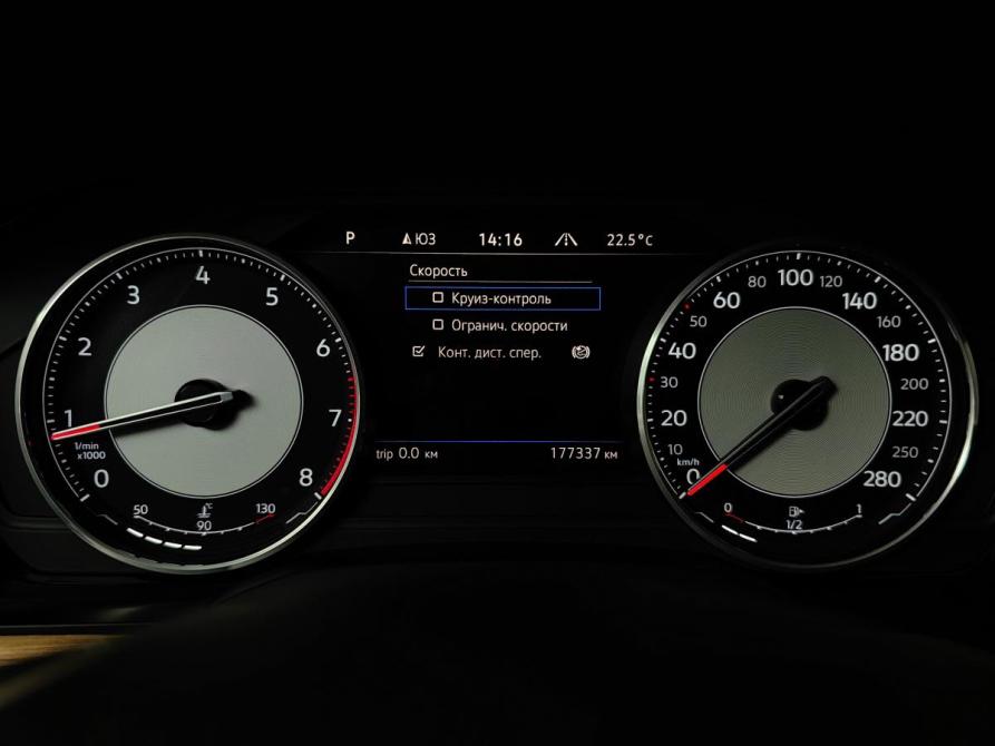 Volkswagen Touareg III Москва  - изображение 16