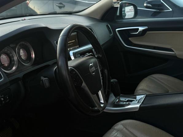 Volvo S60 II с пробегом 2011 года, цена 659 000 рублей, 241355 км, седан, Автокод Объявления
