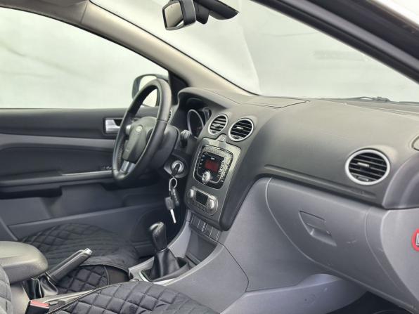 Ford Focus II Рестайлинг с пробегом 2011 года, цена 585 000 рублей, 253583 км, хэтчбек, Автокод Объявления