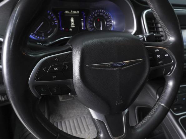 Chrysler 200 II с пробегом 2015 года, цена 1 149 000 рублей, 199973 км, седан, Автокод Объявления
