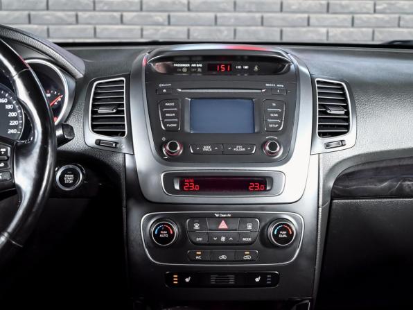 Kia Sorento II Рестайлинг с пробегом 2018 года, цена 2 250 000 рублей, 161927 км, внедорожник, Автокод Объявления