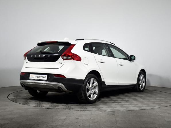 Volvo V40 Cross Country I Рестайлинг с пробегом 2016 года, цена 1 347 989 рублей, 162313 км, хэтчбек, Автокод Объявления