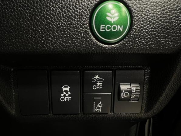 Honda Fit III Рестайлинг с пробегом 2018 года, цена 1 149 000 рублей, 113836 км, хэтчбек, Автокод Объявления