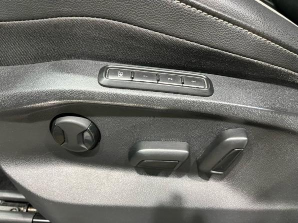 Volkswagen Tiguan II Рестайлинг с пробегом 2021 года, цена 3 450 000 рублей, 190741 км, внедорожник, Автокод Объявления