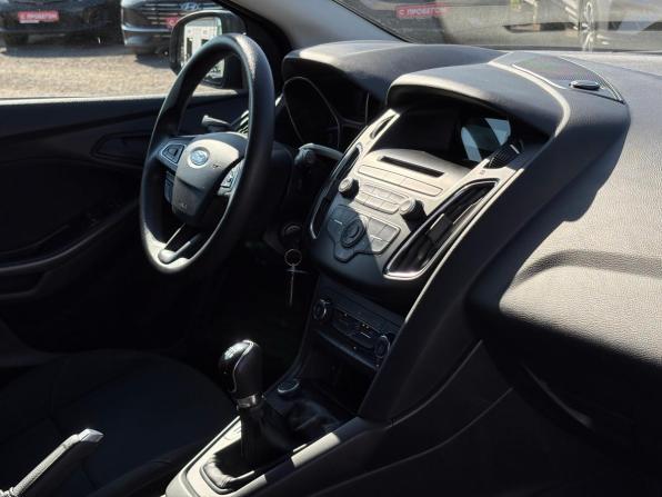 Ford Focus III Рестайлинг с пробегом 2017 года, цена 989 000 рублей, 129870 км, хэтчбек, Автокод Объявления