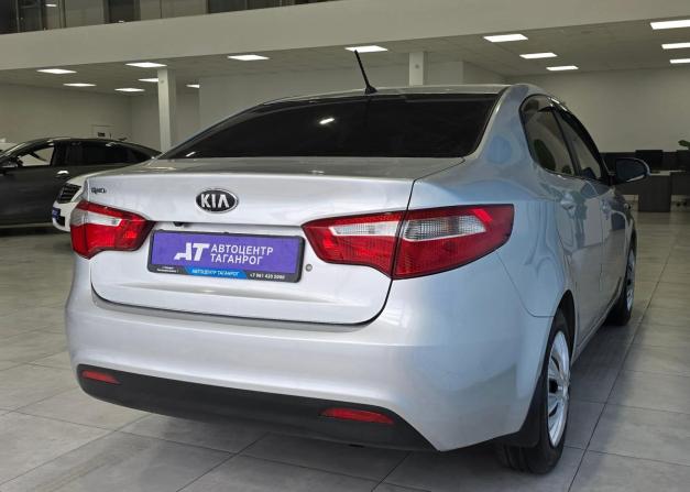Kia Rio III с пробегом 2014 года, цена 949 000 рублей, 180000 км, седан, Автокод Объявления