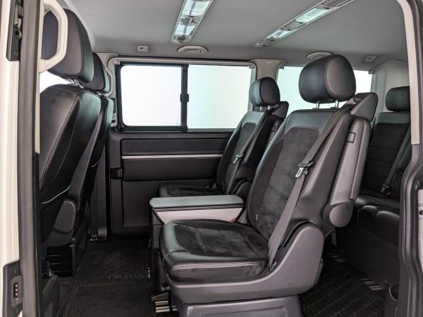 Volkswagen Multivan T6 с пробегом 2015 года, цена 3 630 000 рублей, 108299 км, минивэн, Автокод Объявления