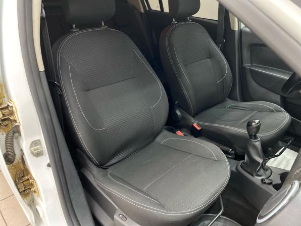 Renault Logan II Рестайлинг с пробегом 2021 года, цена 795 000 рублей, 94298 км, седан, Автокод Объявления