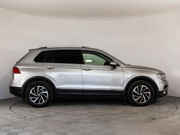 Volkswagen Tiguan II с пробегом 2018 года, цена 2 099 000 рублей, 125034 км, внедорожник, Автокод Объявления