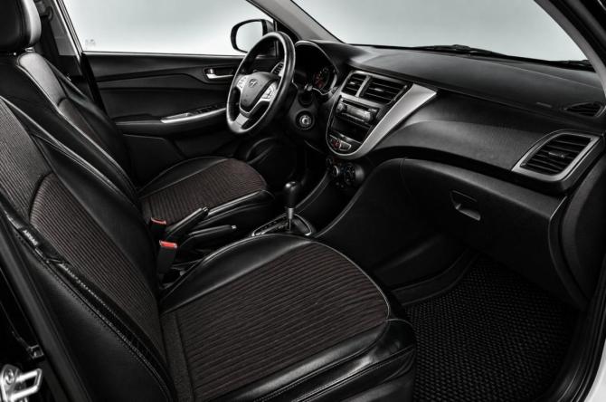 Hyundai Solaris I с пробегом 2012 года, цена 639 000 рублей, 330000 км, седан, Автокод Объявления