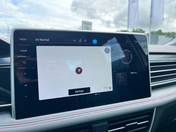Volkswagen Tiguan II Рестайлинг с пробегом 2023 года, цена 4 150 000 рублей, 71223 км, внедорожник, Автокод Объявления