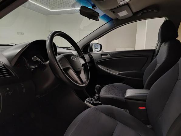 Hyundai Solaris I Рестайлинг с пробегом 2015 года, цена 879 000 рублей, 162198 км, седан, Автокод Объявления