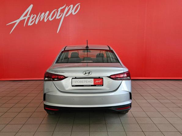 Hyundai Solaris II Рестайлинг с пробегом 2021 года, цена 1 369 000 рублей, 155502 км, седан, Автокод Объявления