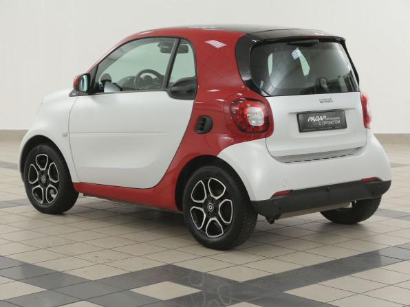 Smart Fortwo III с пробегом 2018 года, цена 1 059 000 рублей, 101900 км, хэтчбек, Автокод Объявления
