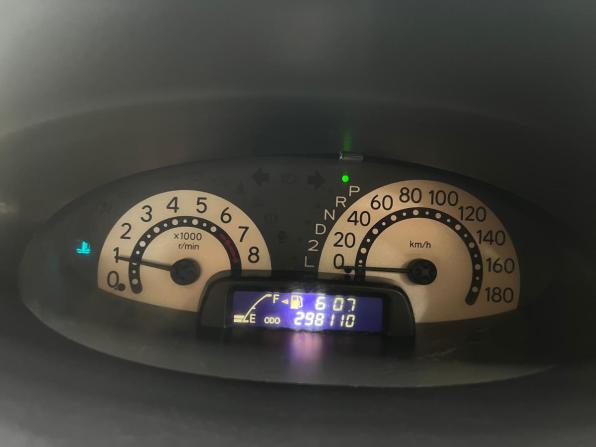 Toyota FunCargo с пробегом 2001 года, цена 459 000 рублей, 300000 км, минивэн, Автокод Объявления
