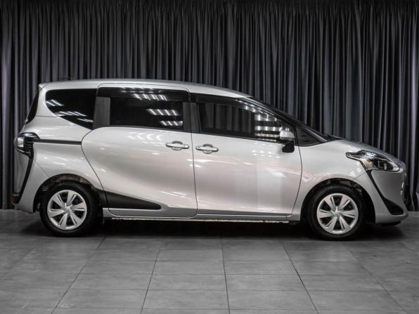 Toyota Sienta II Рестайлинг с пробегом 2019 года, цена 1 569 000 рублей, 94161 км, компактвэн, Автокод Объявления