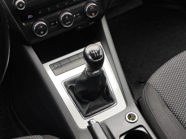 Skoda Octavia III (A7) с пробегом 2015 года, цена 1 063 000 рублей, 211428 км, лифтбек, Автокод Объявления