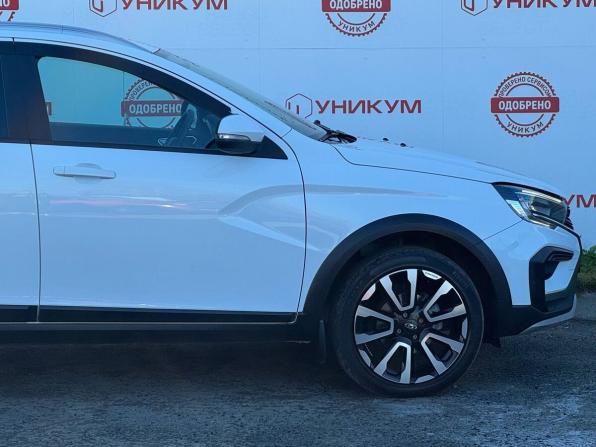 Lada (ВАЗ) Vesta I Рестайлинг (NG) с пробегом 2024 года, цена 1 389 000 рублей, 95629 км, универсал, Автокод Объявления