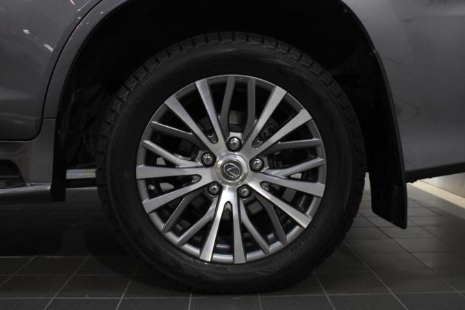 Lexus LX III Рестайлинг 2 с пробегом 2020 года, цена 12 300 000 рублей, 97000 км, внедорожник, Автокод Объявления