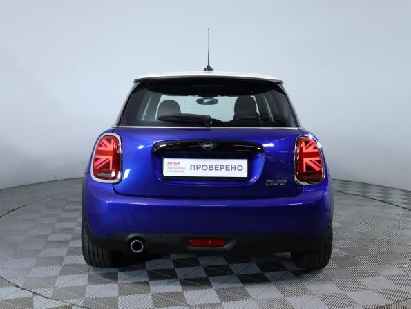 Mini Hatch III (F55/F56) Рестайлинг с пробегом 2019 года, цена 1 947 800 рублей, 50000 км, хэтчбек, Автокод Объявления