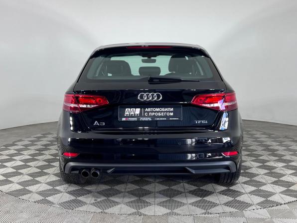 Audi A3 III (8V) Рестайлинг с пробегом 2016 года, цена 1 820 000 рублей, 112622 км, хэтчбек, Автокод Объявления