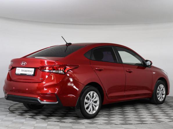 Hyundai Solaris II с пробегом 2017 года, цена 1 340 000 рублей, 90008 км, седан, Автокод Объявления