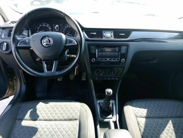 Skoda Rapid I с пробегом 2017 года, цена 1 000 000 рублей, 189400 км, лифтбек, Автокод Объявления