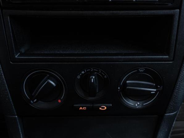 Skoda Octavia I (A4) Рестайлинг с пробегом 2006 года, цена 499 000 рублей, 306423 км, лифтбек, Автокод Объявления