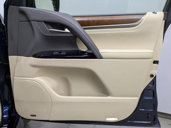 Lexus LX III Рестайлинг 2 с пробегом 2016 года, цена 6 800 000 рублей, 132174 км, внедорожник, Автокод Объявления