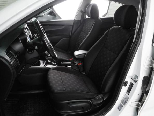 Kia Rio IV с пробегом 2018 года, цена 1 335 000 рублей, 122741 км, седан, Автокод Объявления