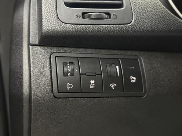 Kia Venga I с пробегом 2012 года, цена 890 000 рублей, 182000 км, компактвэн, Автокод Объявления