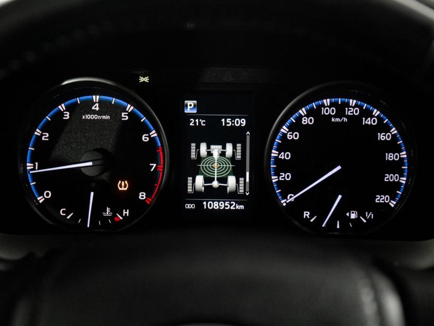 Toyota RAV4 IV (XA40) Рестайлинг Иркутск  - изображение 12
