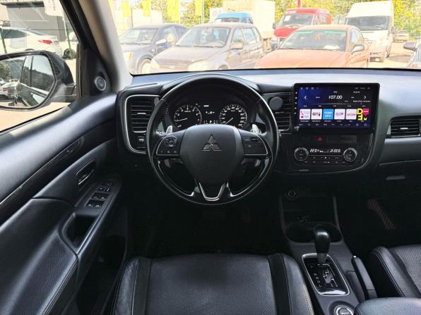 Mitsubishi Outlander III Рестайлинг 2 с пробегом 2016 года, цена 1 599 000 рублей, 231707 км, внедорожник, Автокод Объявления