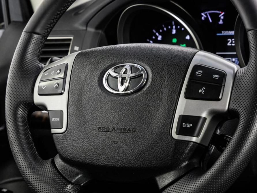 Toyota Land Cruiser 200 Series Рестайлинг 1 Санкт-Петербург  - изображение 13