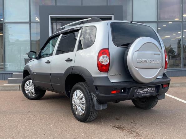 Chevrolet Niva I Рестайлинг с пробегом 2018 года, цена 845 000 рублей, 53070 км, внедорожник, Автокод Объявления