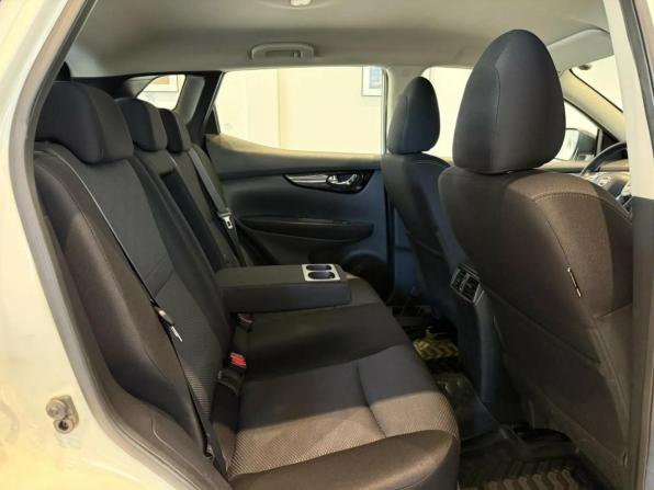 Nissan Qashqai II с пробегом 2017 года, цена 1 600 000 рублей, 110677 км, внедорожник, Автокод Объявления