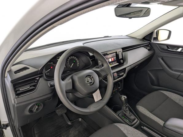 Skoda Rapid II с пробегом 2022 года, цена 1 799 000 рублей, 64409 км, лифтбек, Автокод Объявления