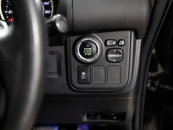 Toyota Wish II с пробегом 2010 года, цена 1 079 500 рублей, 188009 км, минивэн, Автокод Объявления