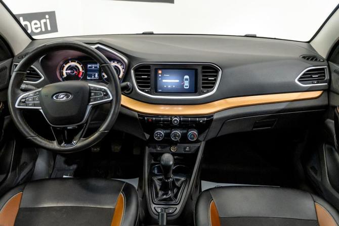Lada (ВАЗ) Vesta I Рестайлинг (NG) с пробегом 2023 года, цена 1 310 000 рублей, 45000 км, седан, Автокод Объявления