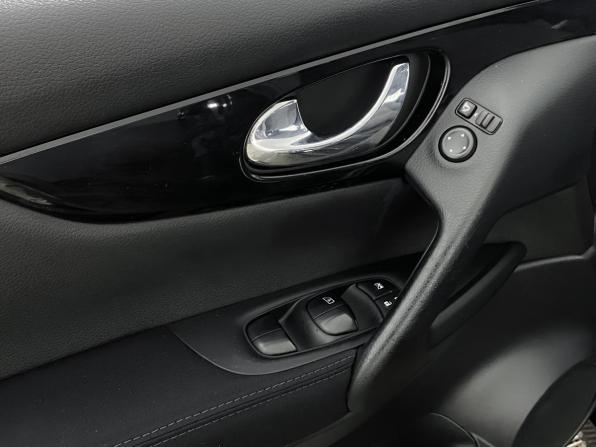 Nissan Qashqai II с пробегом 2014 года, цена 1 399 000 рублей, 182954 км, внедорожник, Автокод Объявления