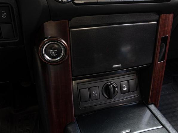 Toyota Land Cruiser Prado 150 Series Рестайлинг 1 с пробегом 2014 года, цена 3 190 000 рублей, 237494 км, внедорожник, Автокод Объявления