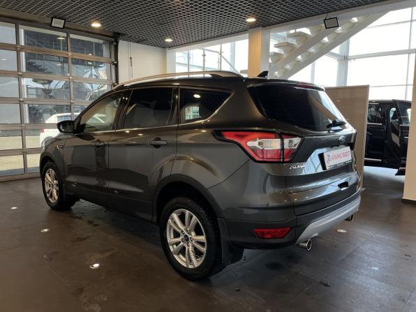 Ford Kuga II Рестайлинг с пробегом 2018 года, цена 1 650 000 рублей, 76500 км, внедорожник, Автокод Объявления