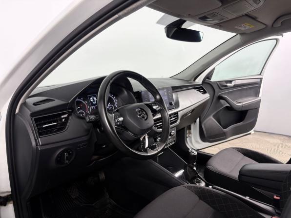 Skoda Rapid II с пробегом 2020 года, цена 1 650 000 рублей, 76322 км, лифтбек, Автокод Объявления