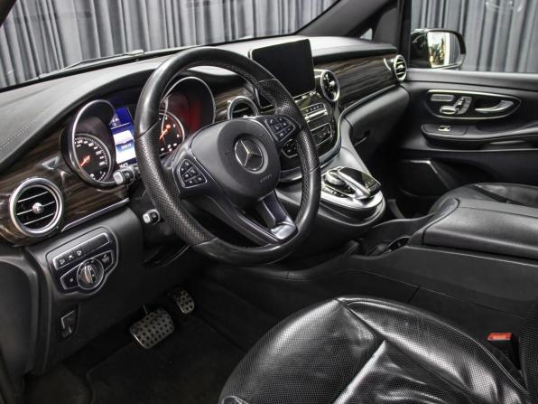 Mercedes-Benz V-Класс III (W447) с пробегом 2017 года, цена 3 498 000 рублей, 253078 км, минивэн, Автокод Объявления