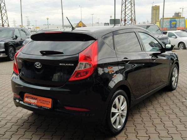 Hyundai Solaris I Рестайлинг с пробегом 2014 года, цена 990 000 рублей, 178500 км, хэтчбек, Автокод Объявления