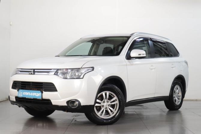 Mitsubishi Outlander III с пробегом 2014 года, цена 1 599 000 рублей, 200000 км, внедорожник, Автокод Объявления