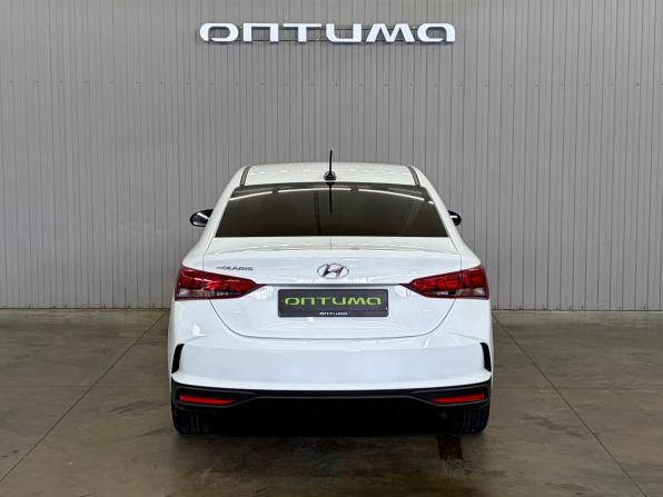 Hyundai Solaris II Рестайлинг с пробегом 2020 года, цена 1 397 000 рублей, 61920 км, седан, Автокод Объявления