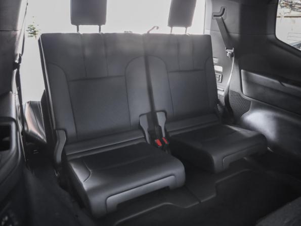 Toyota Land Cruiser 300 Series с пробегом 2022 года, цена 9 299 000 рублей, 51215 км, внедорожник, Автокод Объявления