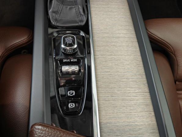 Volvo XC60 II с пробегом 2019 года, цена 3 400 000 рублей, 156721 км, внедорожник, Автокод Объявления
